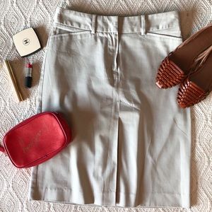 🌷🌷🌷 Zara A line skirt in light grey for spring